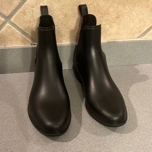 Black Rain boots